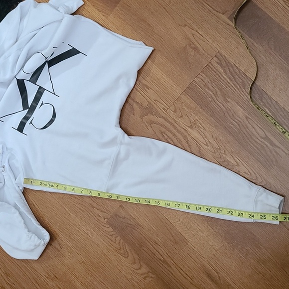 Calvin Klein Women's White Monogram Logo Cropped Hoodie(Sz S/M) - Picture 10 of 10